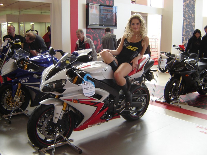 R1.jpg